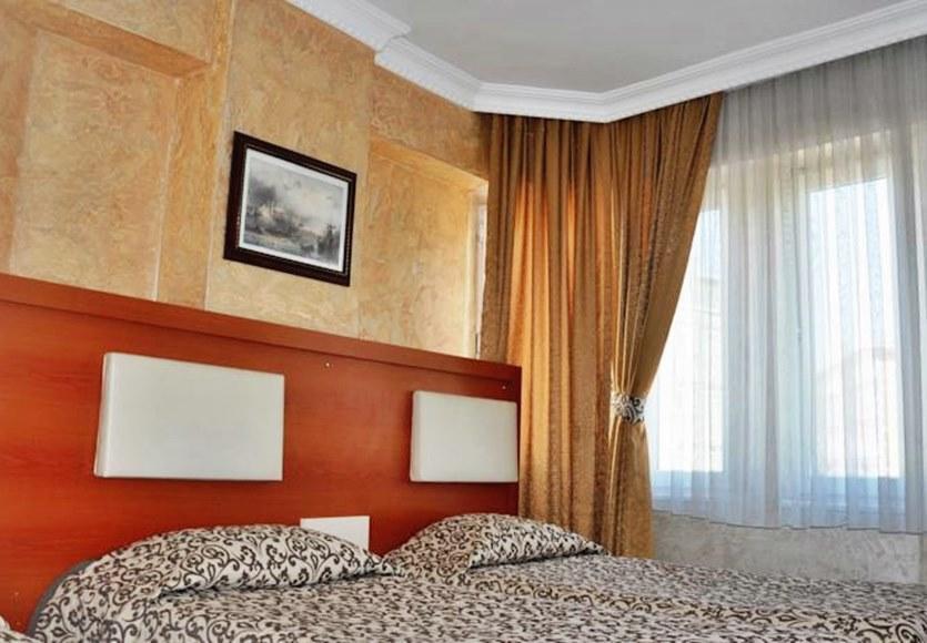 Kaya Madrid Hotel Istanboel Buitenkant foto